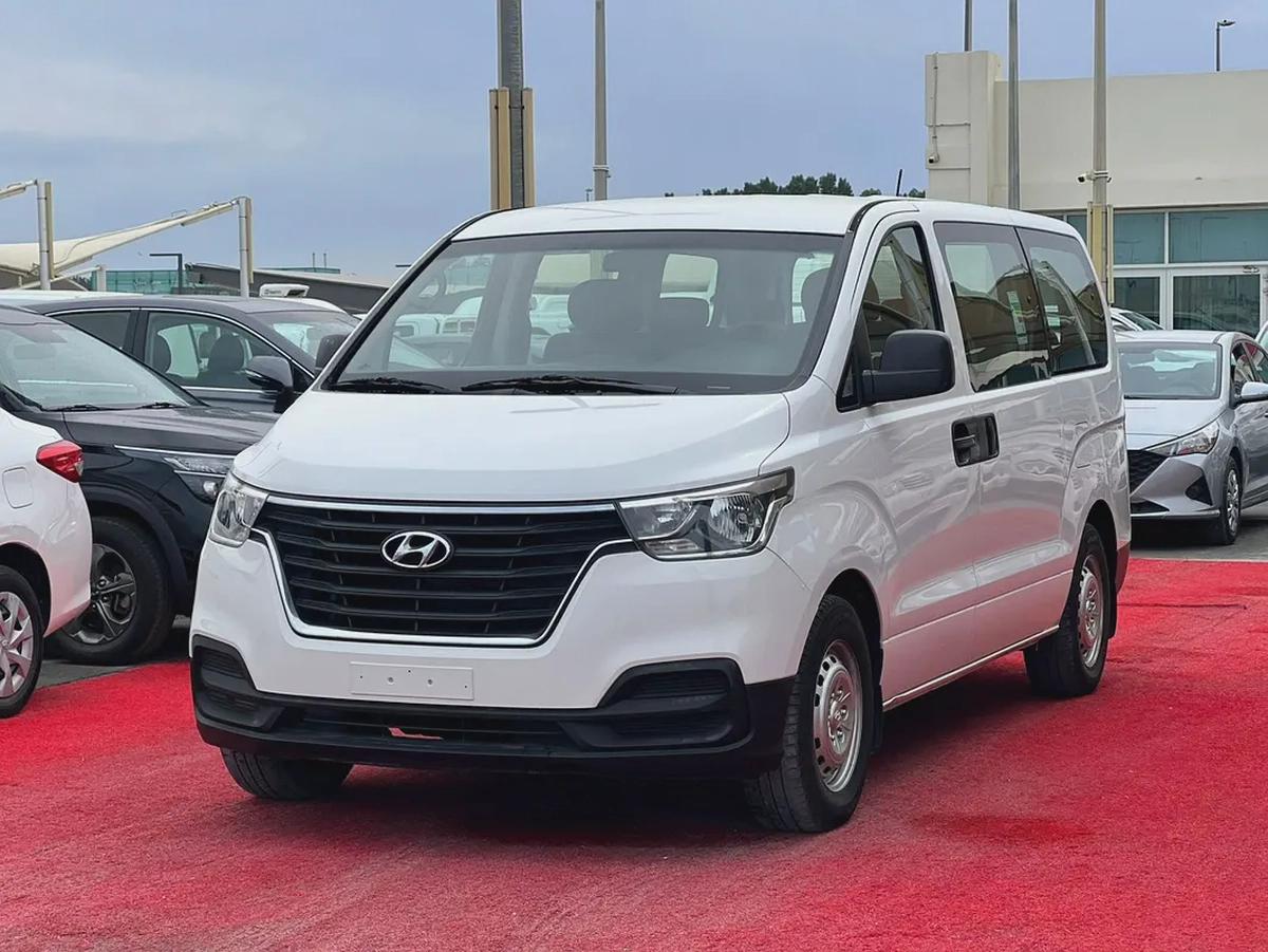 2020 | Hyundai H1 | Automatic | 12 Seaters | Ref#948-2-2
