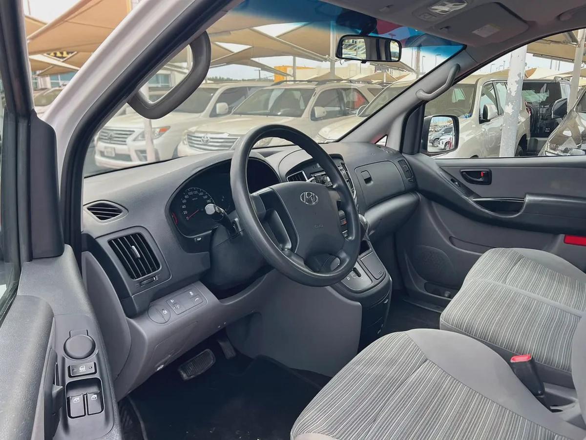 2020 | Hyundai H1 | Automatic | 12 Seaters | Ref#948-7-7