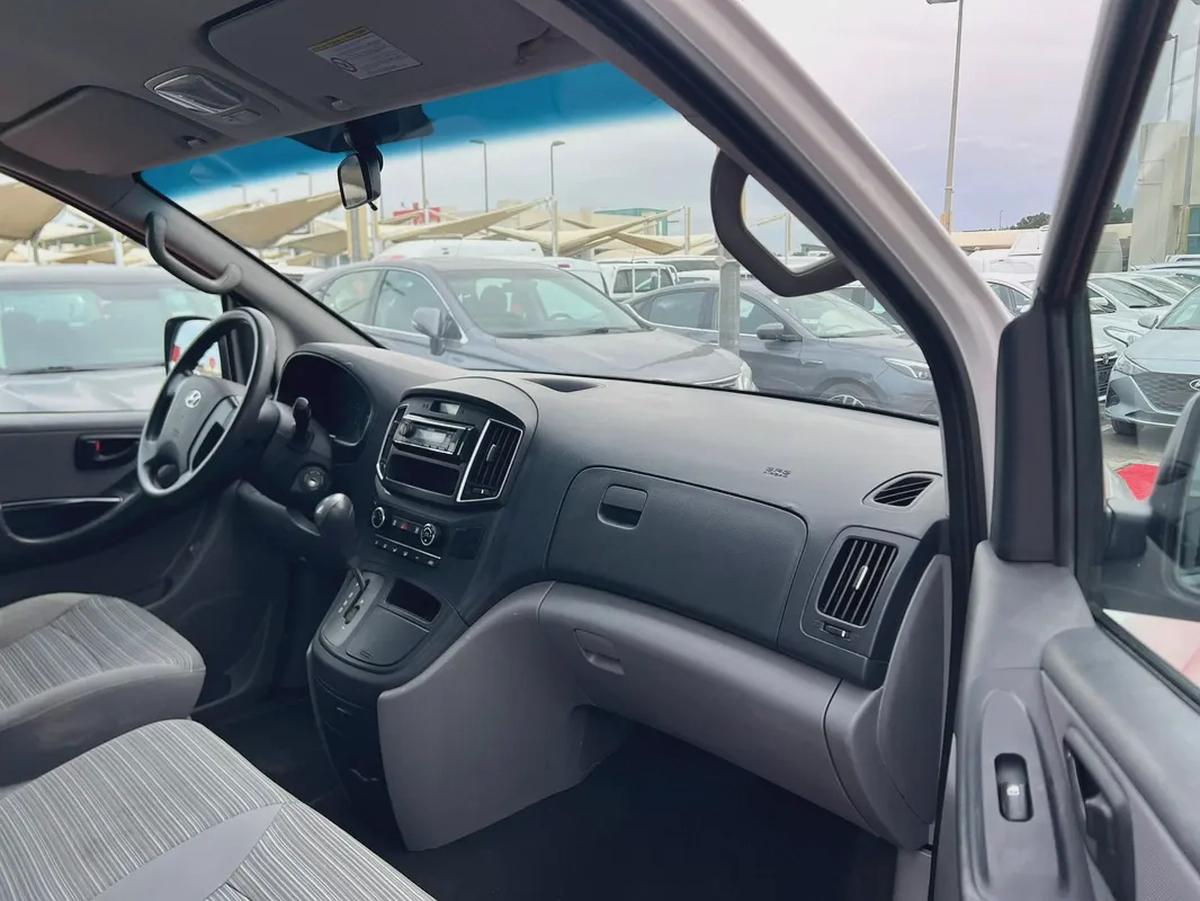 2020 | Hyundai H1 | Automatic | 12 Seaters | Ref#948-9-9