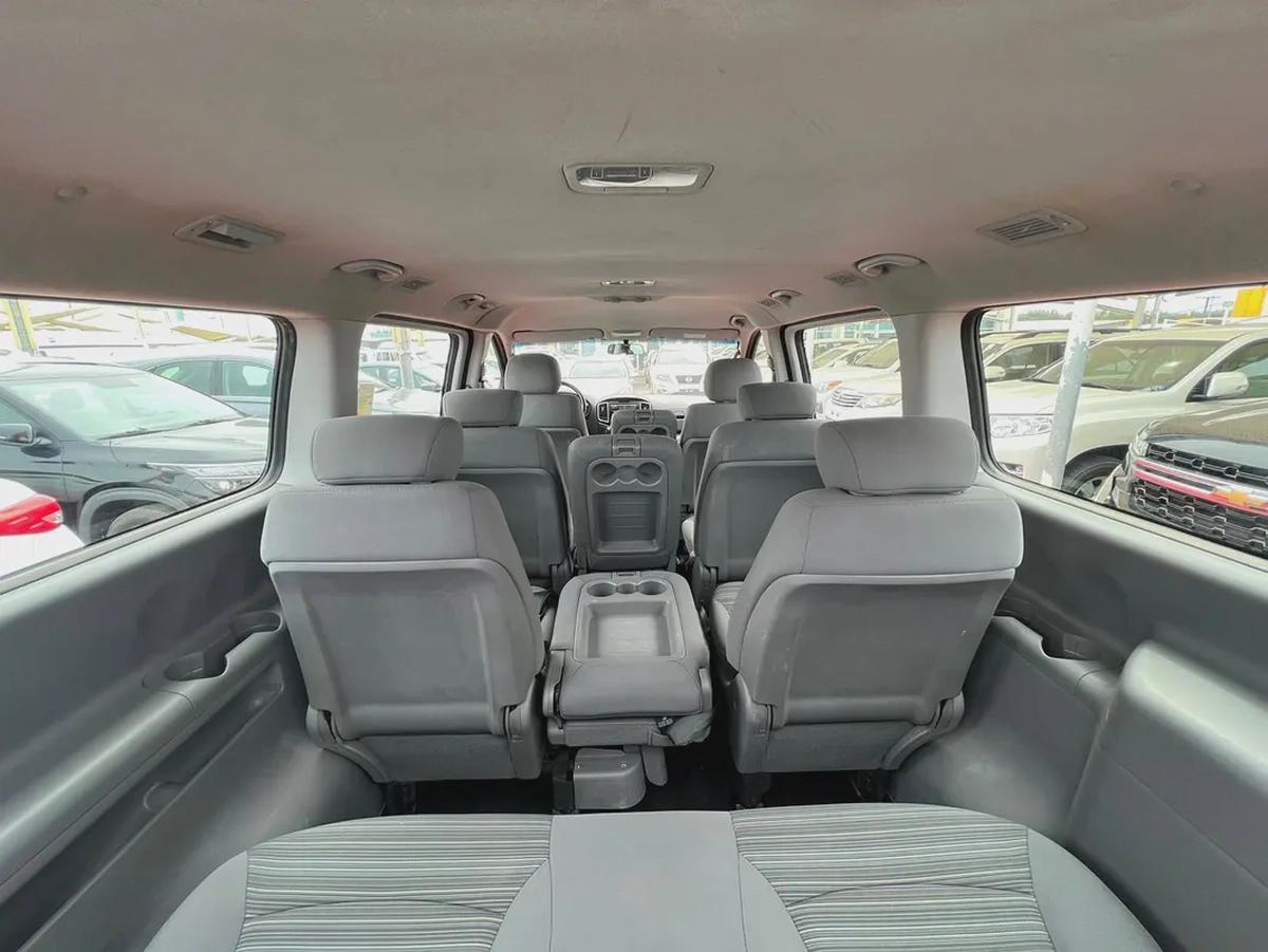 2020 | Hyundai H1 | Automatic | 12 Seaters | Ref#948-11-11