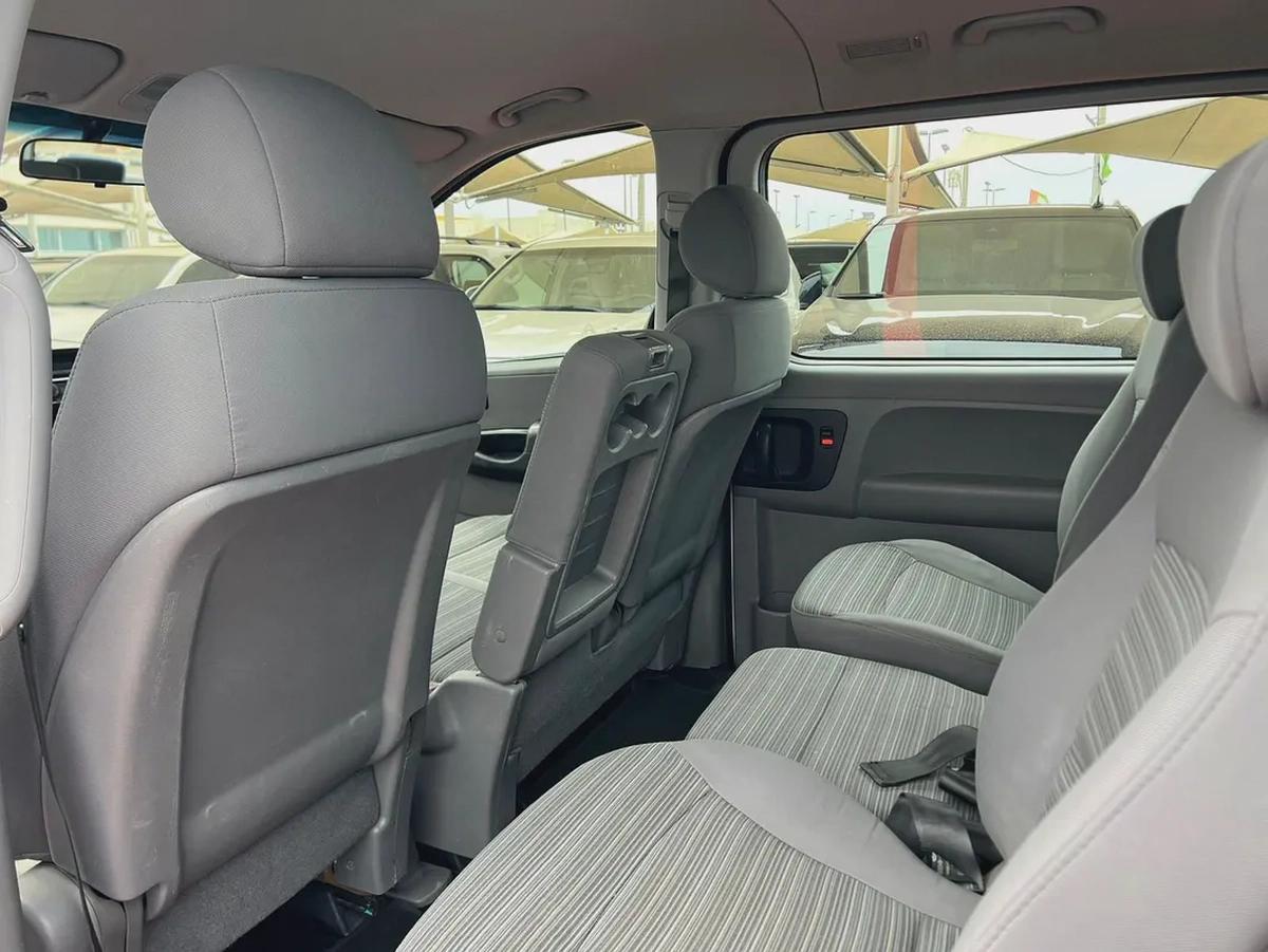 2020 | Hyundai H1 | Automatic | 12 Seaters | Ref#948-14-14