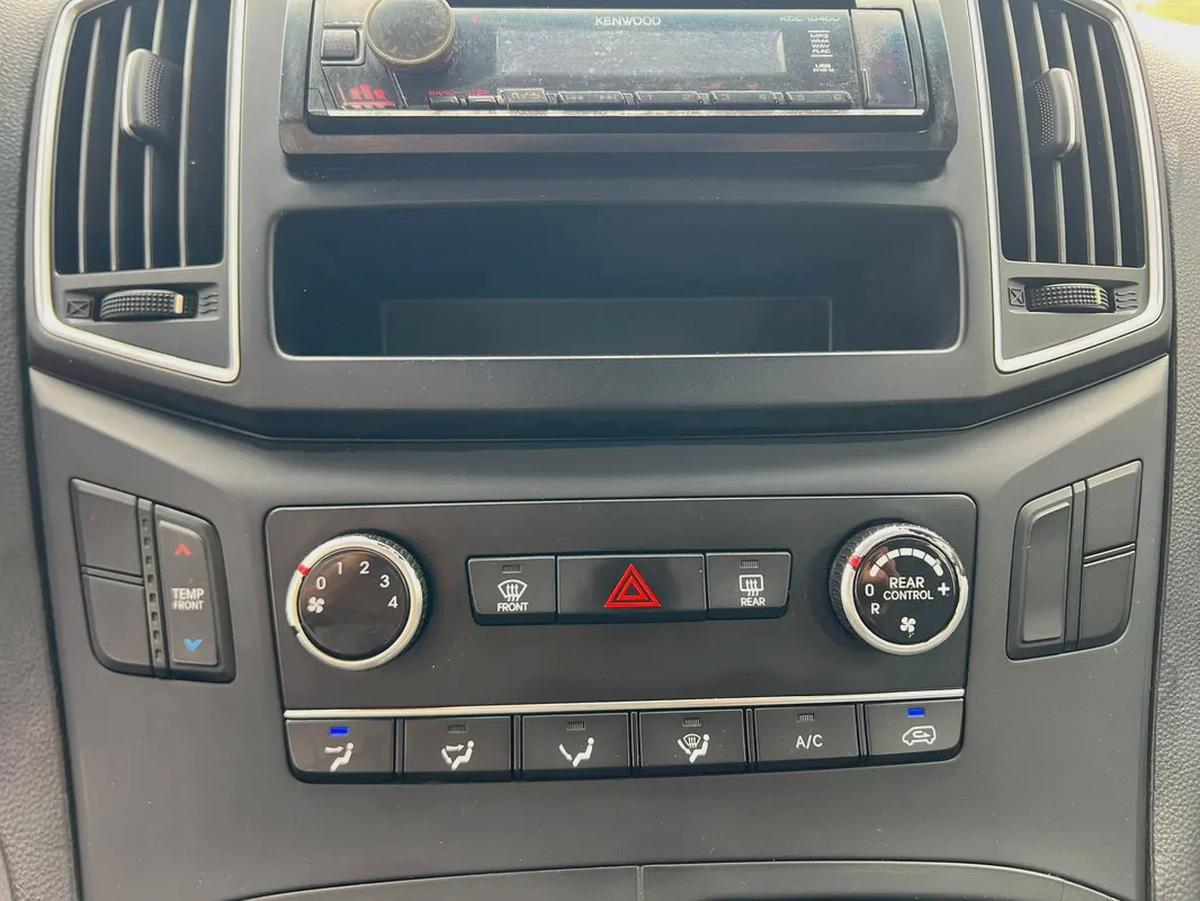 2020 | Hyundai H1 | Automatic | 12 Seaters | Ref#948-16-16