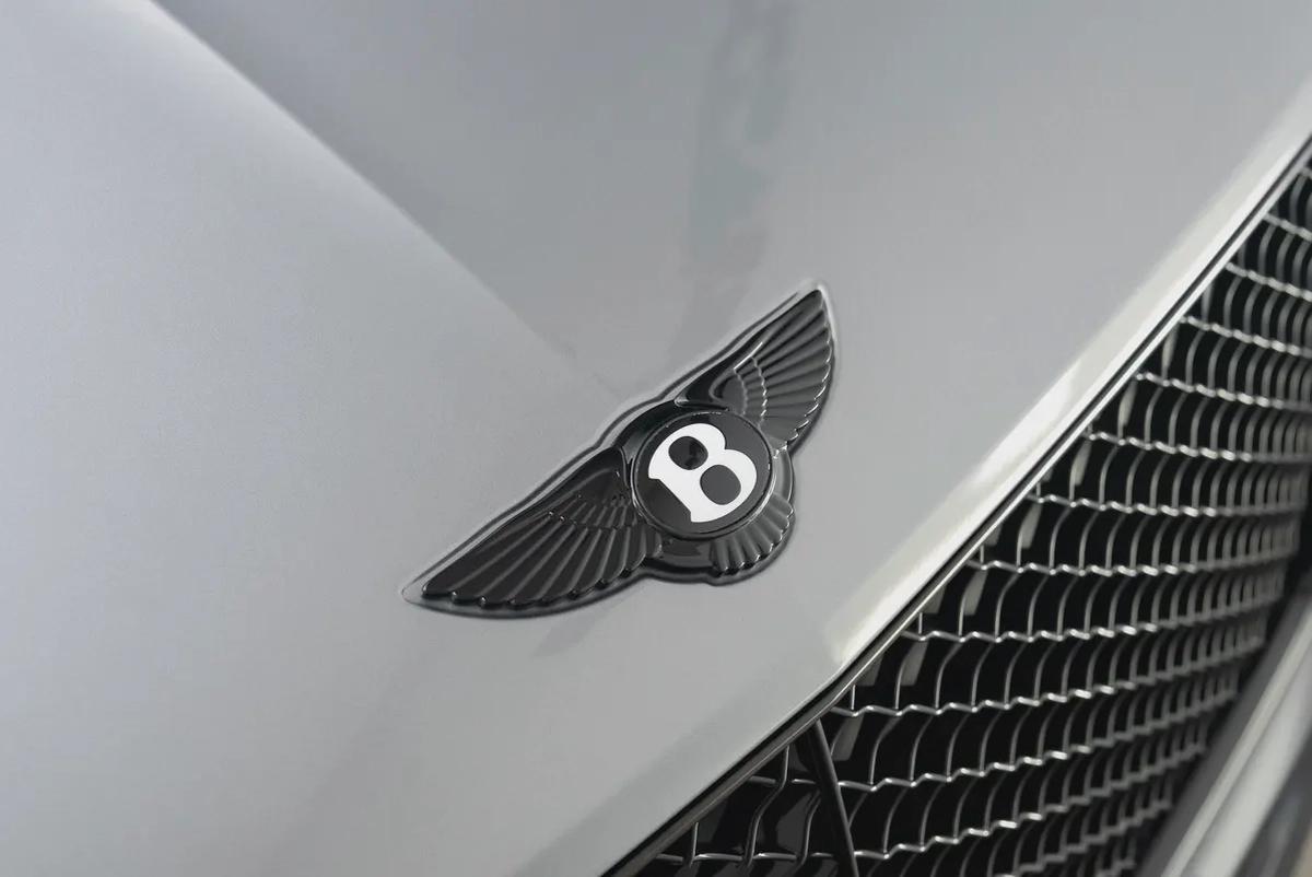 2023 BENTLEY BENTAYGA AZURE | GCC | MAIN DEALER WARRANTY SERVICE-5-5