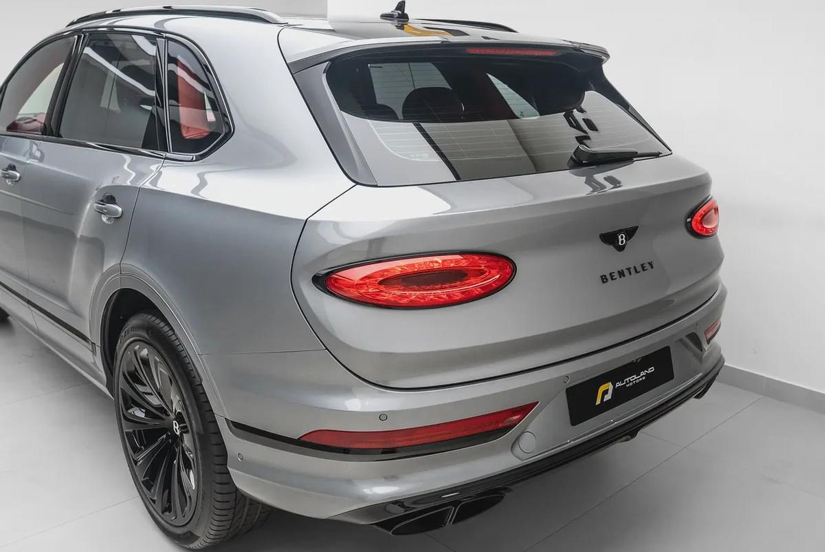 2023 BENTLEY BENTAYGA AZURE | GCC | MAIN DEALER WARRANTY SERVICE-6-6