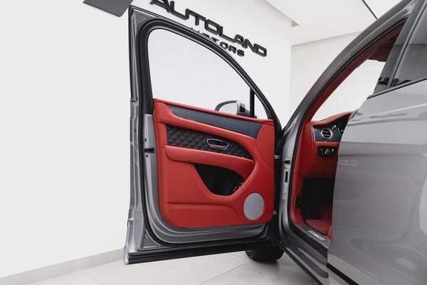 2023 BENTLEY BENTAYGA AZURE | GCC | MAIN DEALER WARRANTY SERVICE