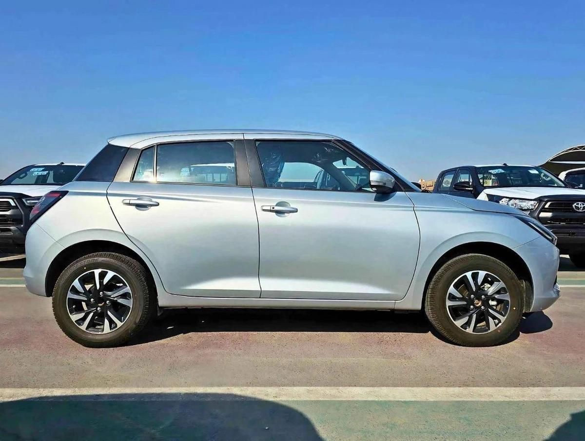 Suzuki Swift GLX | GCC WITH RADAR | BLINDSPOTS | HIGH OPTION | CODE # GLXHR-7-7
