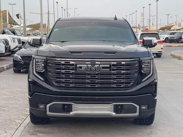 2025 GMC Sierra Denali Ultimate - GCC Specs - Brand New!