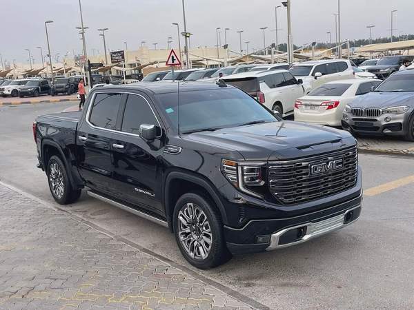 2025 GMC Sierra Denali Ultimate - GCC Specs - Brand New!
