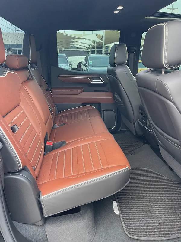 2025 GMC Sierra Denali Ultimate - GCC Specs - Brand New!