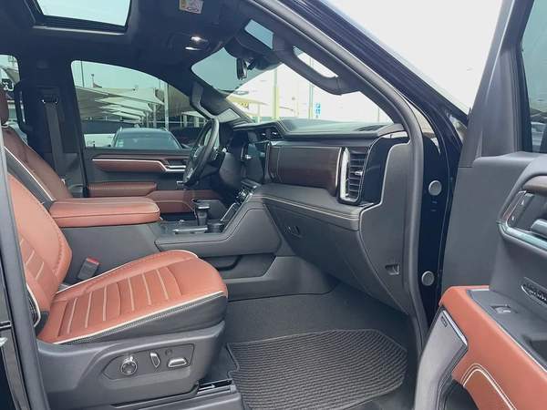 2025 GMC Sierra Denali Ultimate - GCC Specs - Brand New!