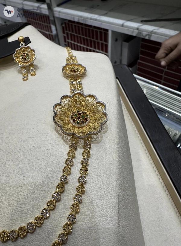 Stunning 22 Carat Gold Set, a masterpiece that combines elegance and authenticity