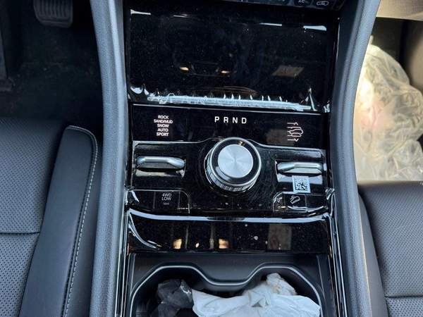 Jeep Grand Cherokee EXPORT PRICE - Grand Cherokee Overland 3.6L