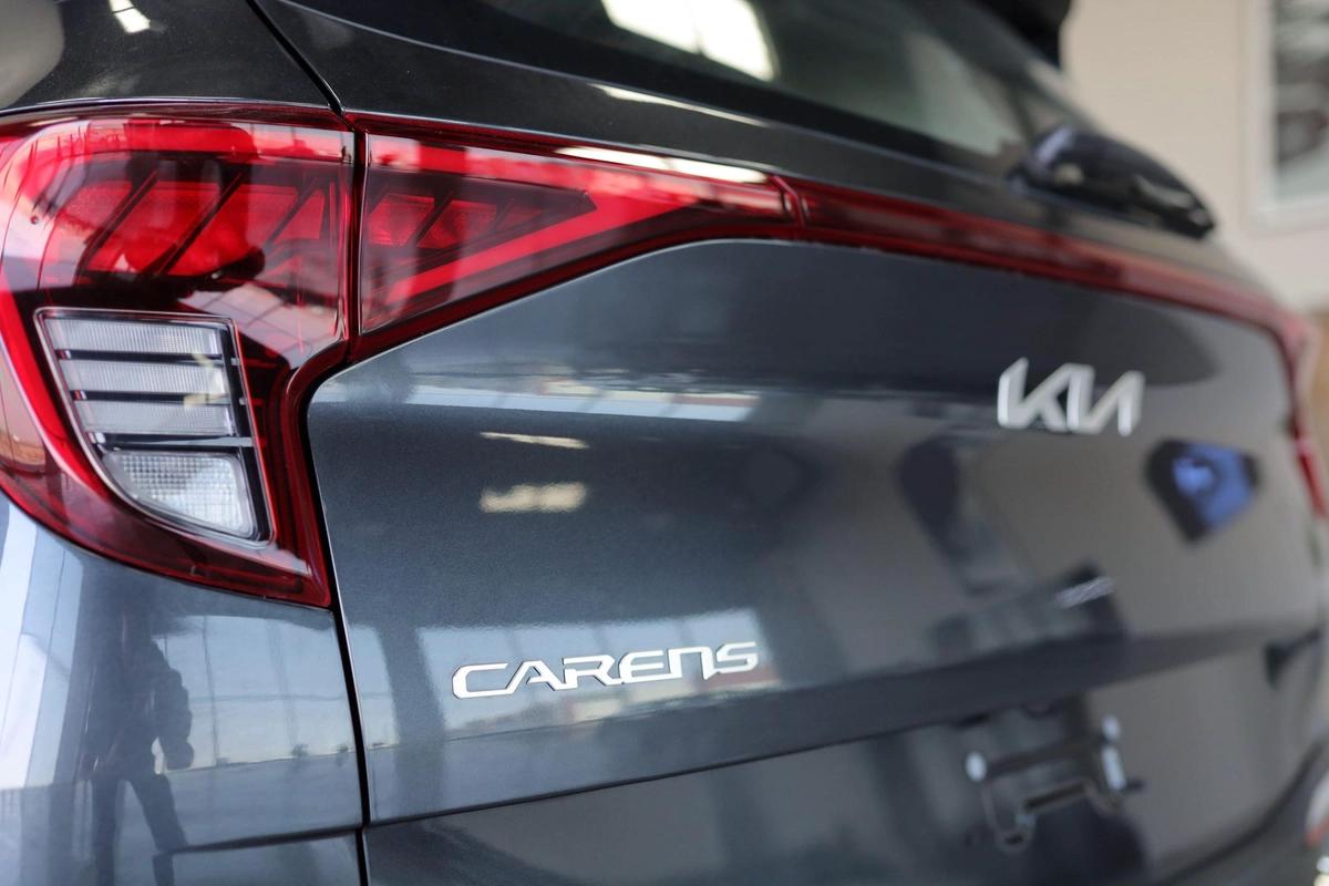 KIA CARENS 1.5L 7-SEATS MODEL 2025 GCC SPECS-13-13