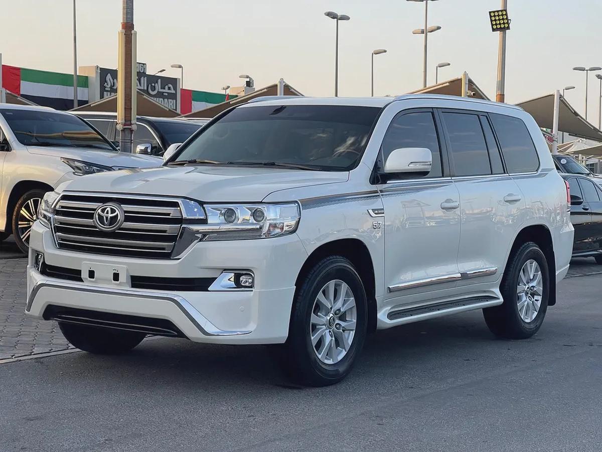 Toyota Land Cruiser VXR 2016 GCC Specs-1-1
