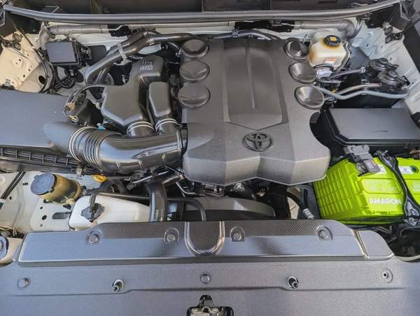 Toyota Prado VXR 2018 - GCC Specs - Accident Free - Excellent Condition