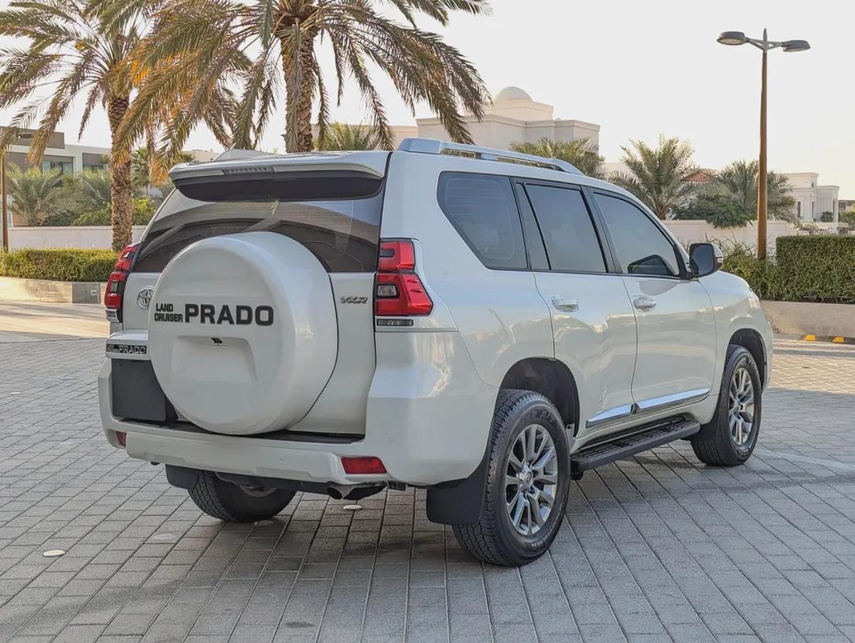 Toyota Prado VXR 2018 - GCC Specs - Accident Free - Excellent Condition-13-13