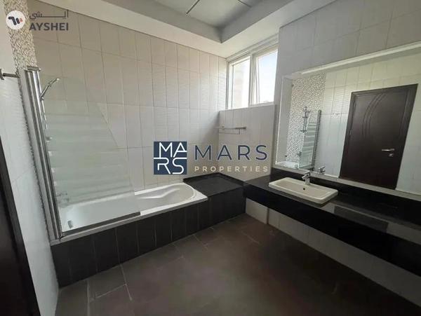 | Luxerious 4 Bedroom Villa | Big Garden |