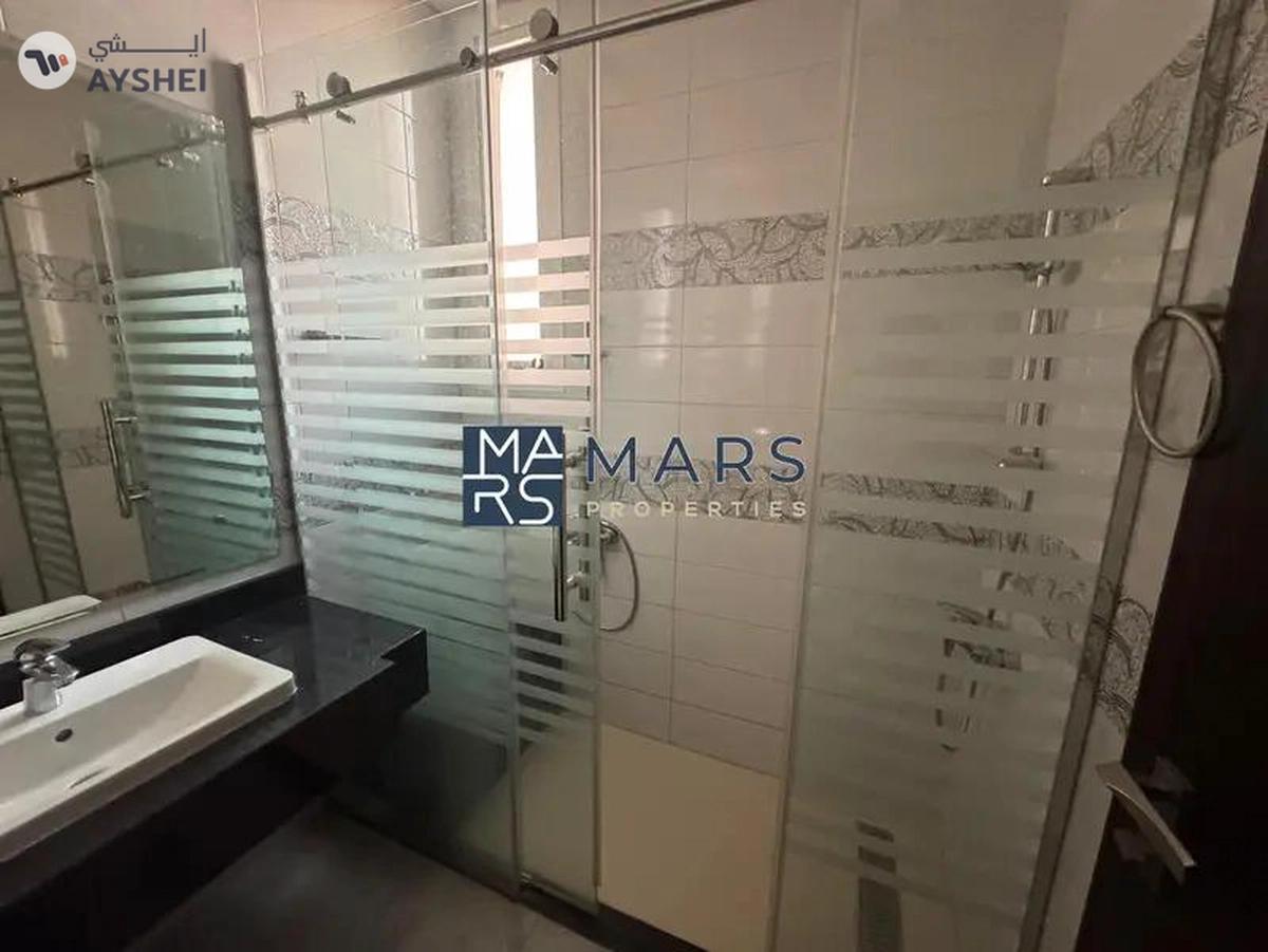 | Luxerious 4 Bedroom Villa | Big Garden |-13-13