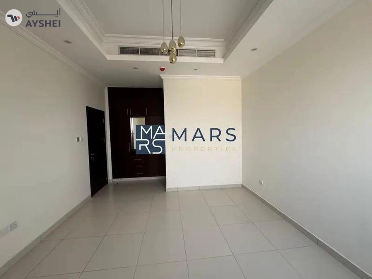 | Luxerious 4 Bedroom Villa | Big Garden |-16-16