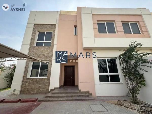 | Luxerious 4 Bedroom Villa | Big Garden |