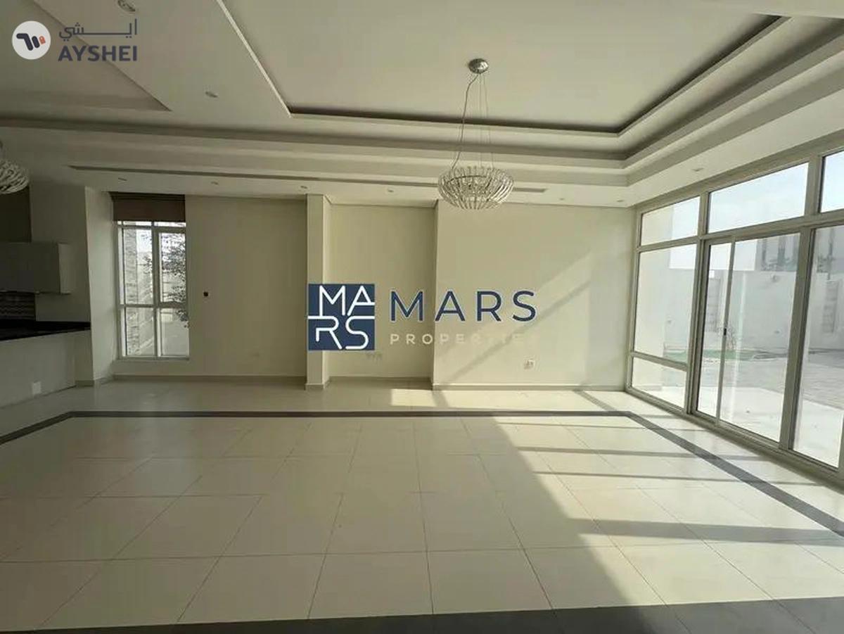 | Luxerious 4 Bedroom Villa | Big Garden |-5-5