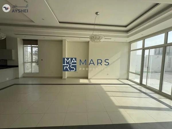 | Luxerious 4 Bedroom Villa | Big Garden |