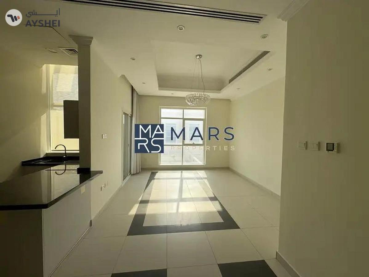 | Luxerious 4 Bedroom Villa | Big Garden |-6-6