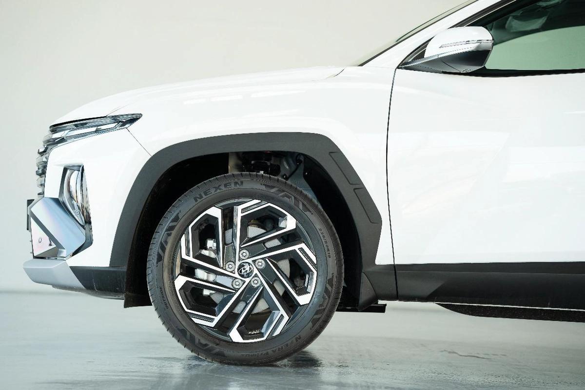 HYUNDAI TUCSON 1.6 TURBO PREMIER PLUS GCC-21-21