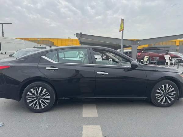 2023 Nissan Altima SV - American Specs - GCC Ready!