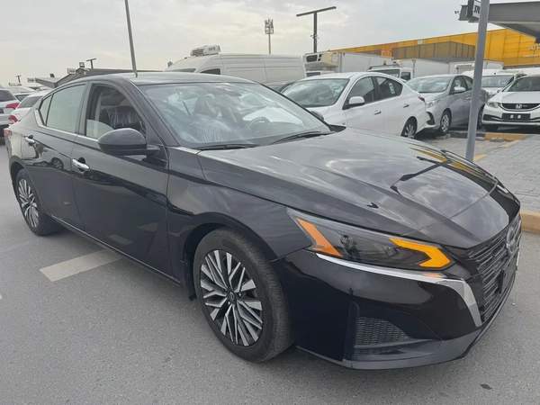 2023 Nissan Altima SV - American Specs - GCC Ready!