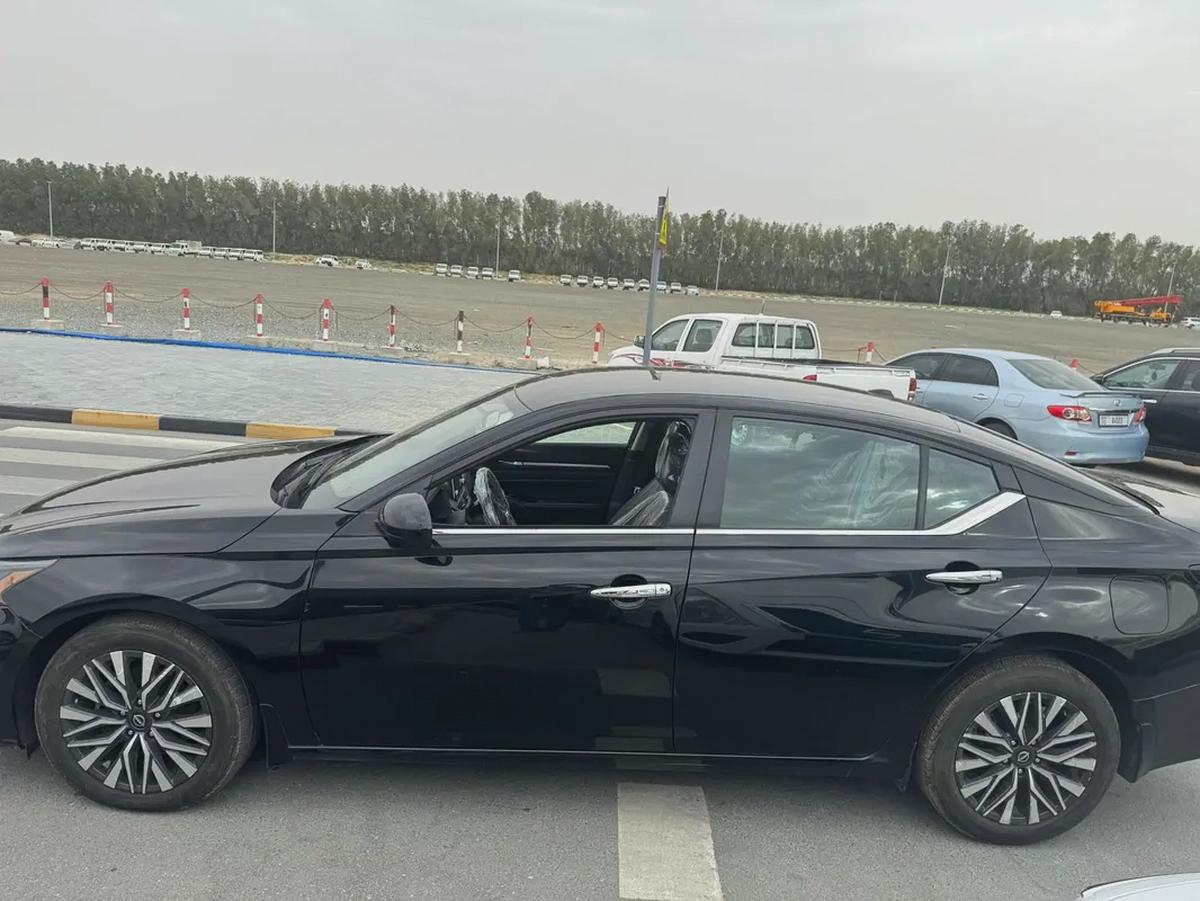 2023 Nissan Altima SV - American Specs - GCC Ready!-9-9