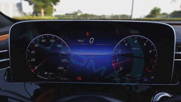 2026 Mercedes-Benz E 200 AMG EQ Boost 2.0L RWD GCC 0Km With 2 Years Unlimited Mileage Warranty