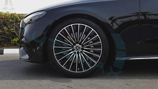 2026 Mercedes-Benz E 200 AMG EQ Boost 2.0L RWD GCC 0Km With 2 Years Unlimited Mileage Warranty