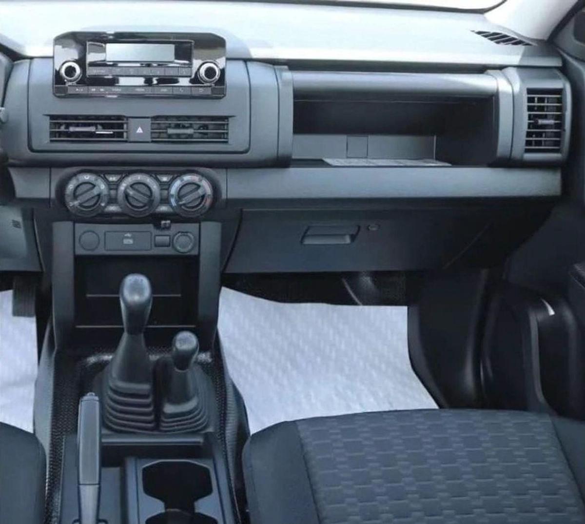 Mitsubishi L200 Mitsubishi L200Triton GLX PTR MT MY2025-10-10
