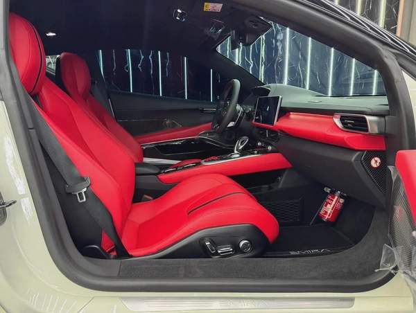 Lotus Emira 2024 GCC specs for 299,000.00 AED