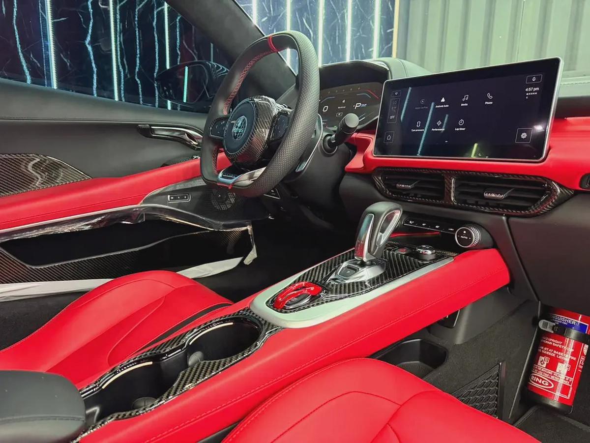 Lotus Emira 2024 GCC specs for 299,000.00 AED-18-18