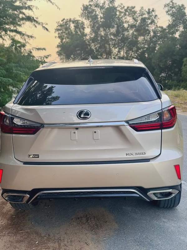 Lexus RX 350 Standard 2018 - Canadian Specs