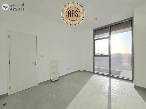 Ready to Move ! Spacious 2BHK with all amenities