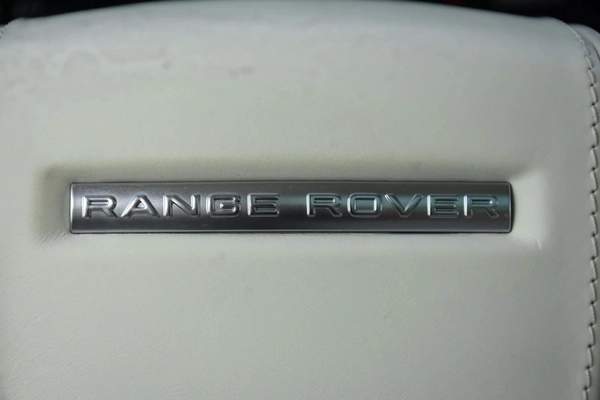 LAND ROVER RANGE ROVER SE V6 2023 | WHITE