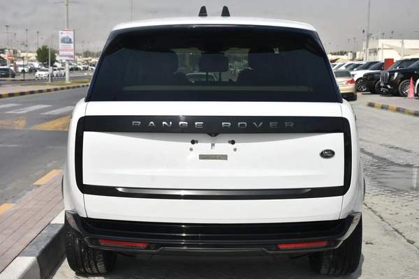 LAND ROVER RANGE ROVER SE V6 2023 | WHITE