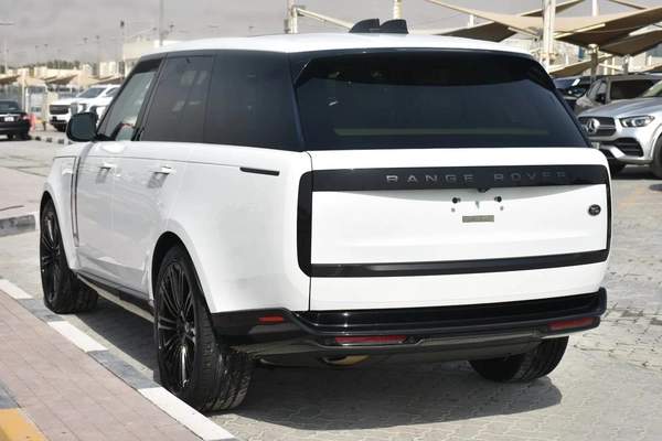 LAND ROVER RANGE ROVER SE V6 2023 | WHITE