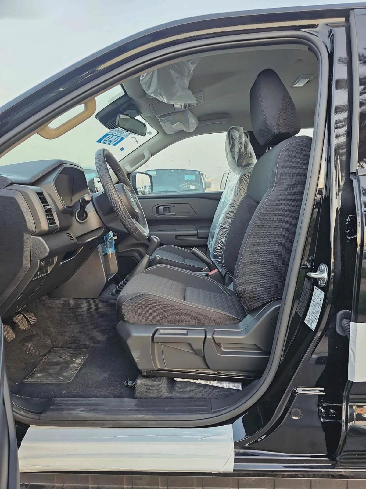 Mitsubishi L200 GLX 2.4L PETROL / MT / HIGH OPTION / CODE# L2DDMB-5-5