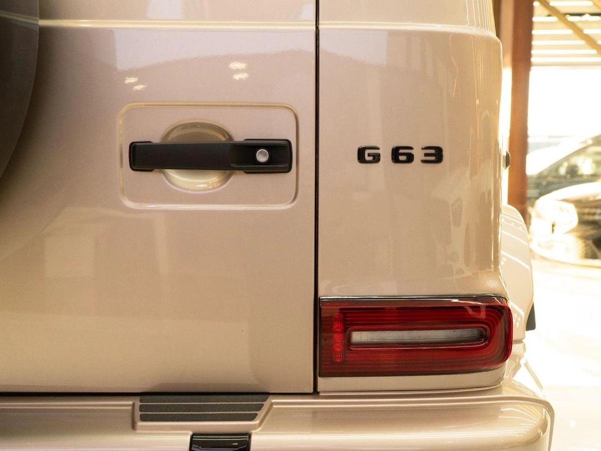 Mercedes-Benz G 63 AMG 4MATIC SUV Mercedes-AMG G63 | Golden Color | Luxury Performance SUV-7-7