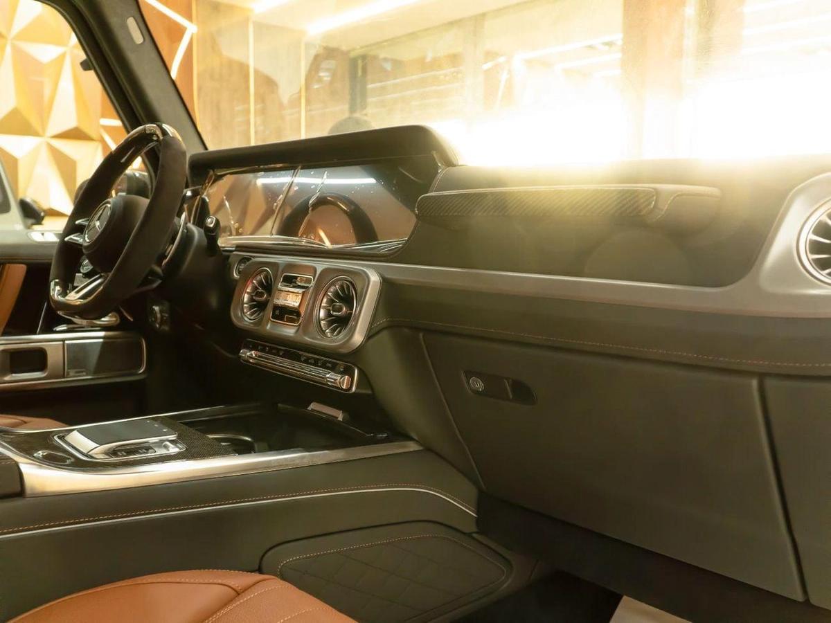 Mercedes-Benz G 63 AMG 4MATIC SUV Mercedes-AMG G63 | Golden Color | Luxury Performance SUV-11-11