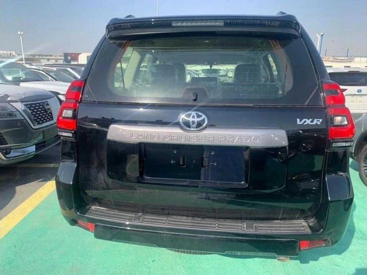 Toyota Prado 2023 new TOYOTA PRADO 2700CC VXR FULL OPTION PETROL AUTOMATIC ZERO KM-5-5