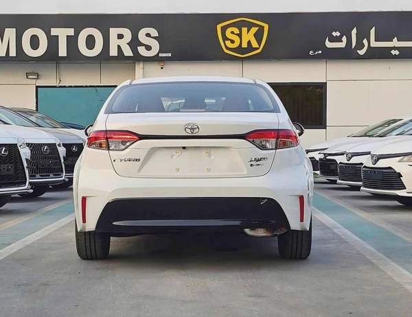 Toyota Levin HEV LUXURY HYBRID/ 1.8L PETROL A/T / SUNROOF, REAR CAMERA/CODE # LL18HEV