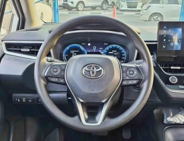 Toyota Levin HEV LUXURY HYBRID/ 1.8L PETROL A/T / SUNROOF, REAR CAMERA/CODE # LL18HEV
