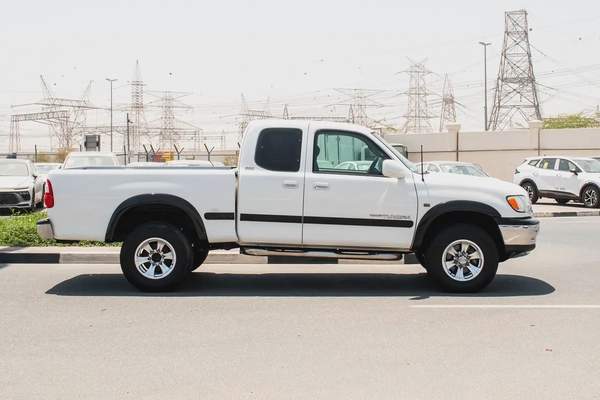 2000 - TOYOTA TUNDRA 4X4 - IMMCULATE CONDITION - ONLY 93,000 KM