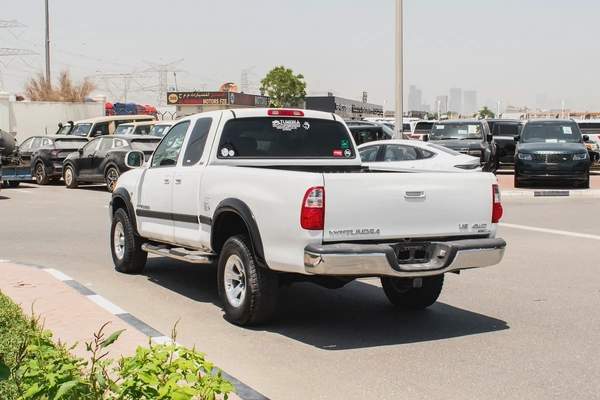 2000 - TOYOTA TUNDRA 4X4 - IMMCULATE CONDITION - ONLY 93,000 KM