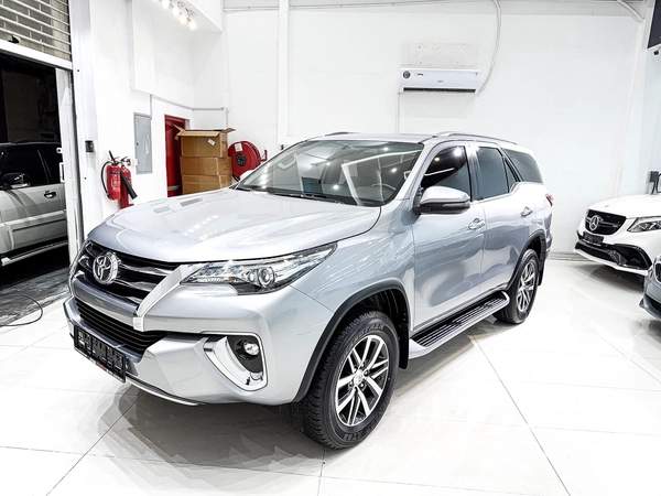 Massive Price Drop!!! // AED 1,550 // 20%DP // 2019 Toyota Fortuner VXR